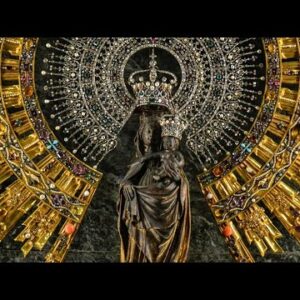 La fascinante evolución de la figura de la Virgen del Pilar en la era moderna